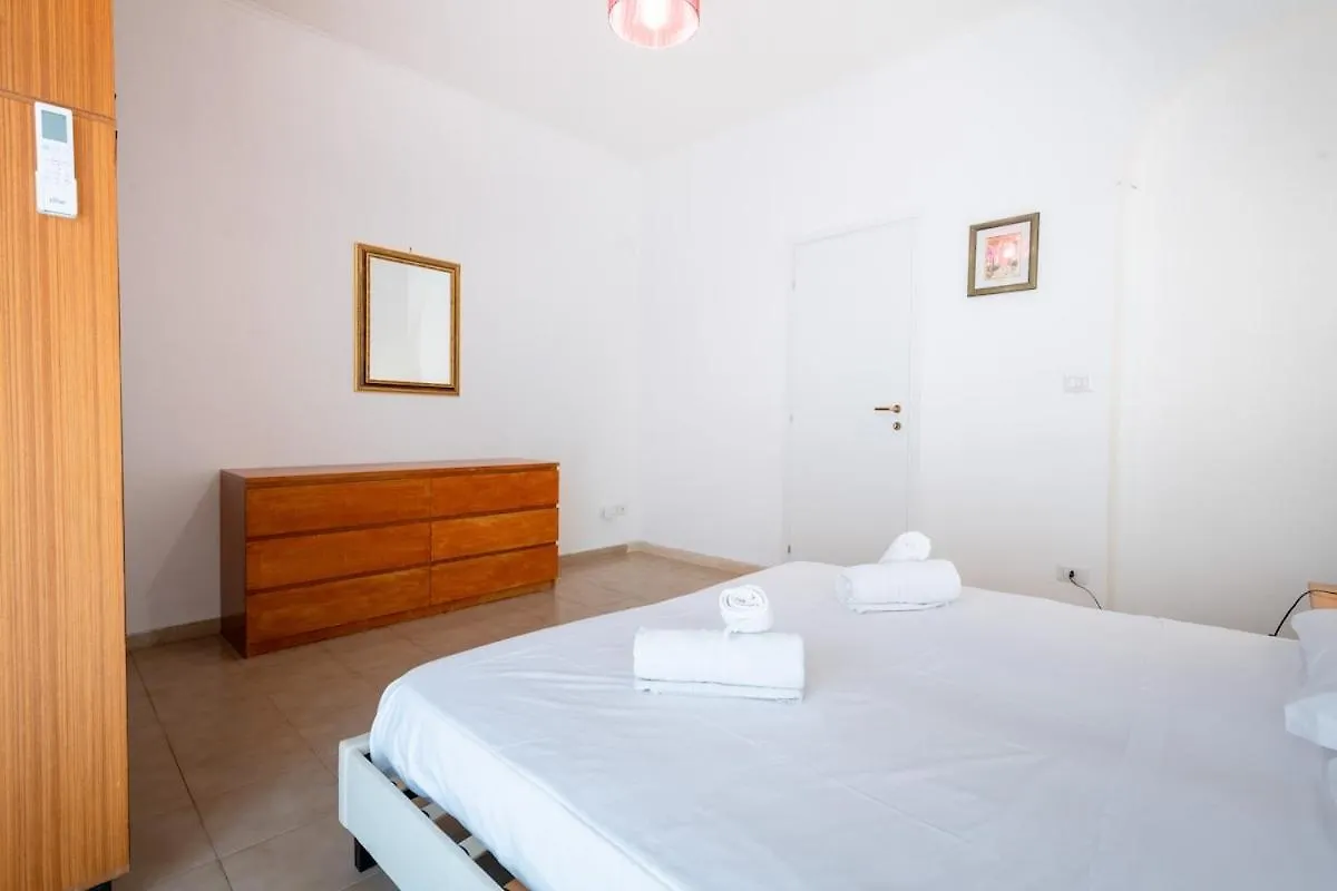 Lori-House Apartment Rome 0*,